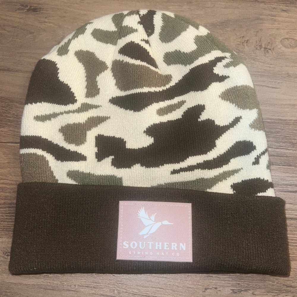 Southern String Hat Co Men's Camo Beanie Duck Hunter Knit Cuffed Watch Cap Brown